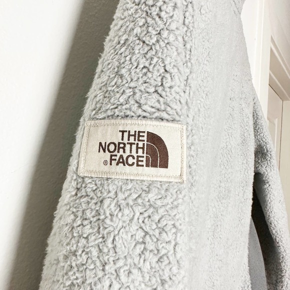 The North Face Jacket Women's Gray Teddy Fleece Deep Pile Sweatshirt sz M - Picture 5 of 9